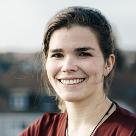 Portrait von Anouk André.
